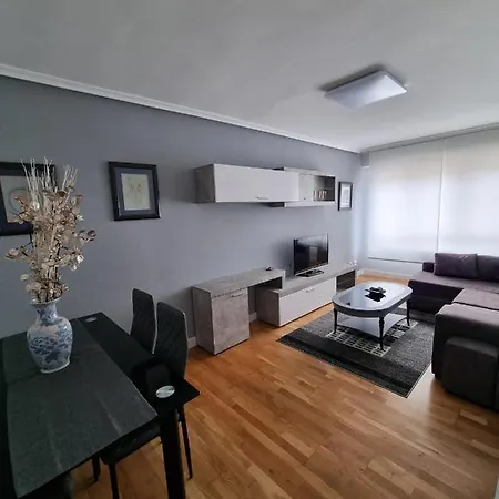Vivienda Silvia Renfe *